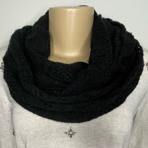 Black lightweight Infinity Scarf